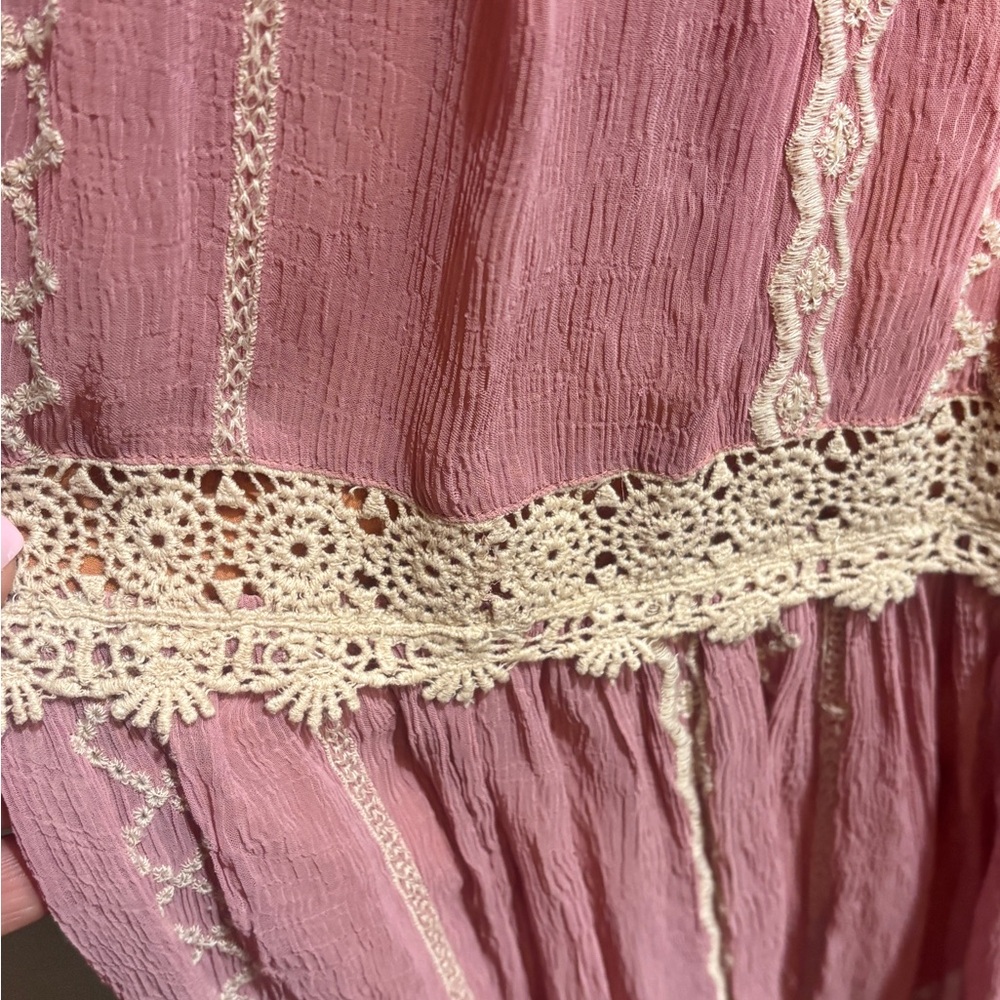 Anthropologie Floreat Orchard
Lace shift Dress Boho
Crochet Off Shoulder - Picture 8 of 8